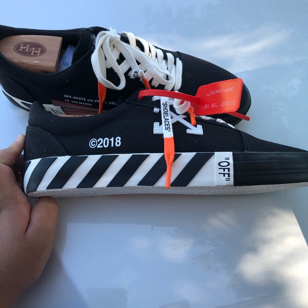 Offwhite